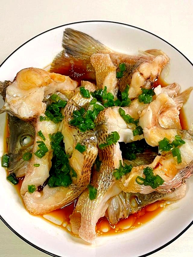 紫薯鸡蛋胡萝卜鱼肉银耳西兰花_秋季养生食材_秋季养生食材清单