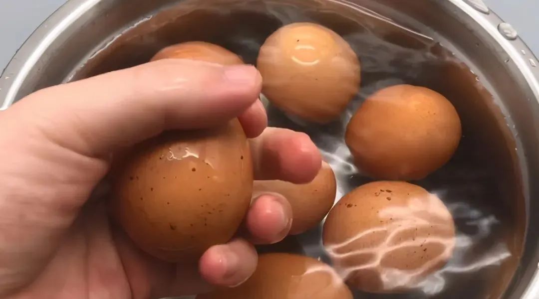 大米保存鸡蛋方法_保存鸡蛋不用冰箱妙招_鸡蛋保鲜时长