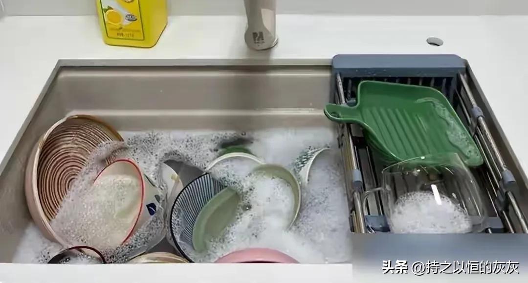 洗碗的四种错误方式_错误的洗碗方式_洗碗布更换频率