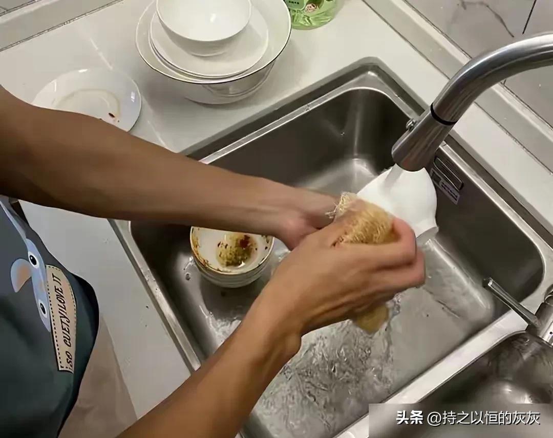 洗碗布更换频率_洗碗的四种错误方式_错误的洗碗方式
