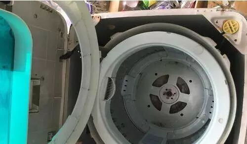 波轮洗衣机拆卸清洗步骤_洗衣机清洁步骤_滚筒洗衣机清洗方法