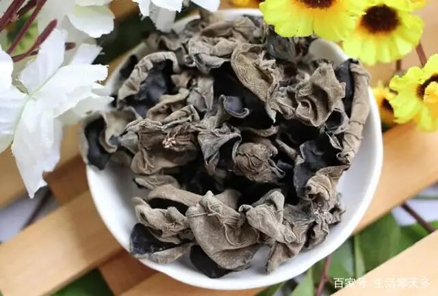 木耳泡发禁忌_泡黑木耳技巧_黑木耳快速泡发方法