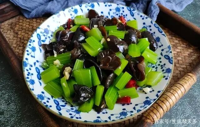 泡黑木耳技巧_木耳泡发禁忌_黑木耳快速泡发方法