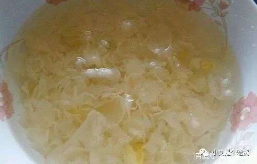 冬天银耳汤做法_银耳汤出胶技巧_银耳泡发时长