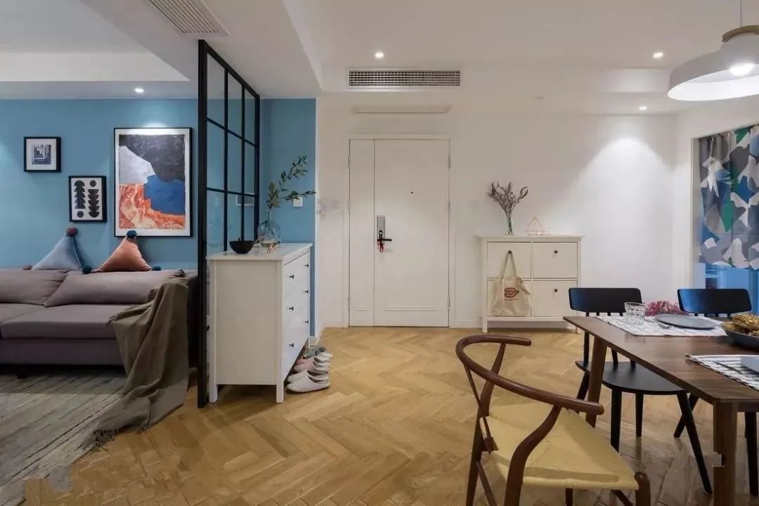 实用精致玄关设计_玄关设计方案_玄关收纳设计