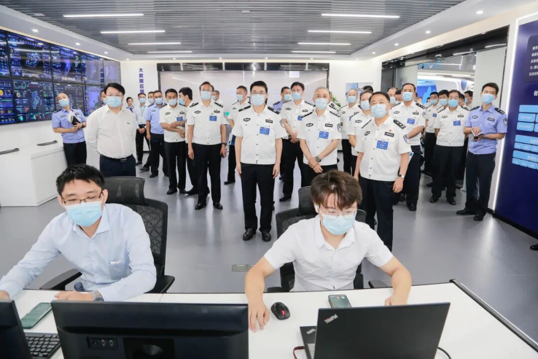 大数据智能化应用新生态_智慧安防小区建设高质量发展_大数据安全防护