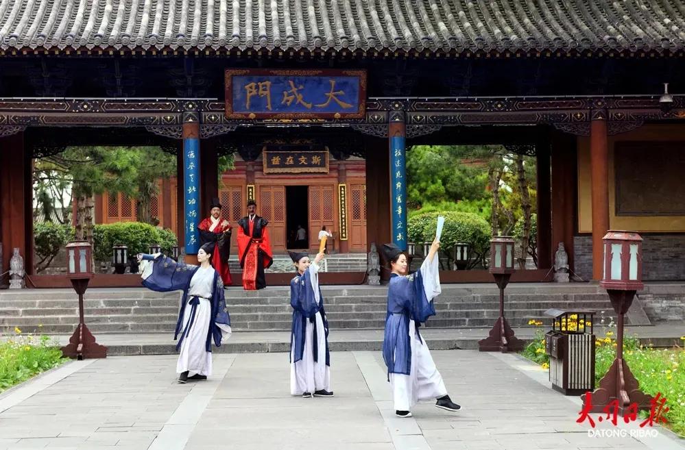 大同古城国庆中秋活动_无人机灯光秀展演_大同古建游