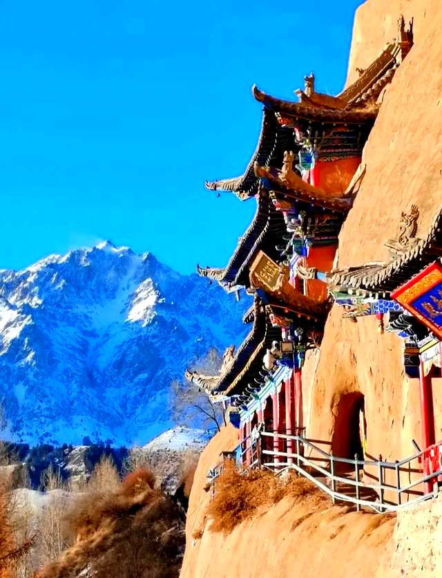 张掖平山湖巴尔斯雪山自驾游_张掖丹霞门票_张掖七彩丹霞夜游攻略