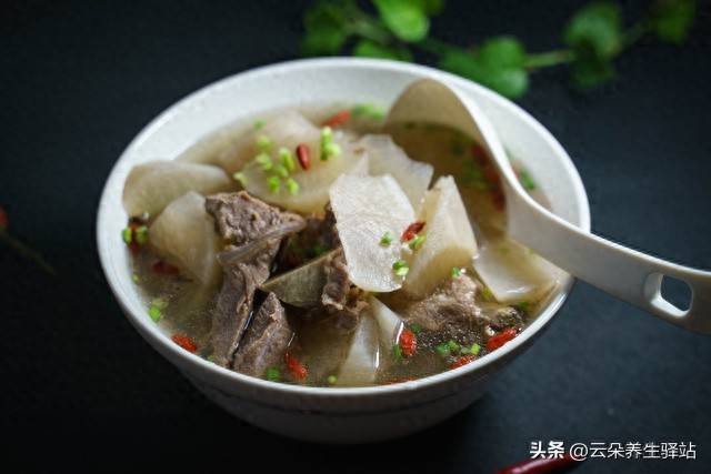 秋天,少吃大鱼大肉,多吃这3样“润肺菜”!滋润去燥,都吃得起 | 星尘资源网