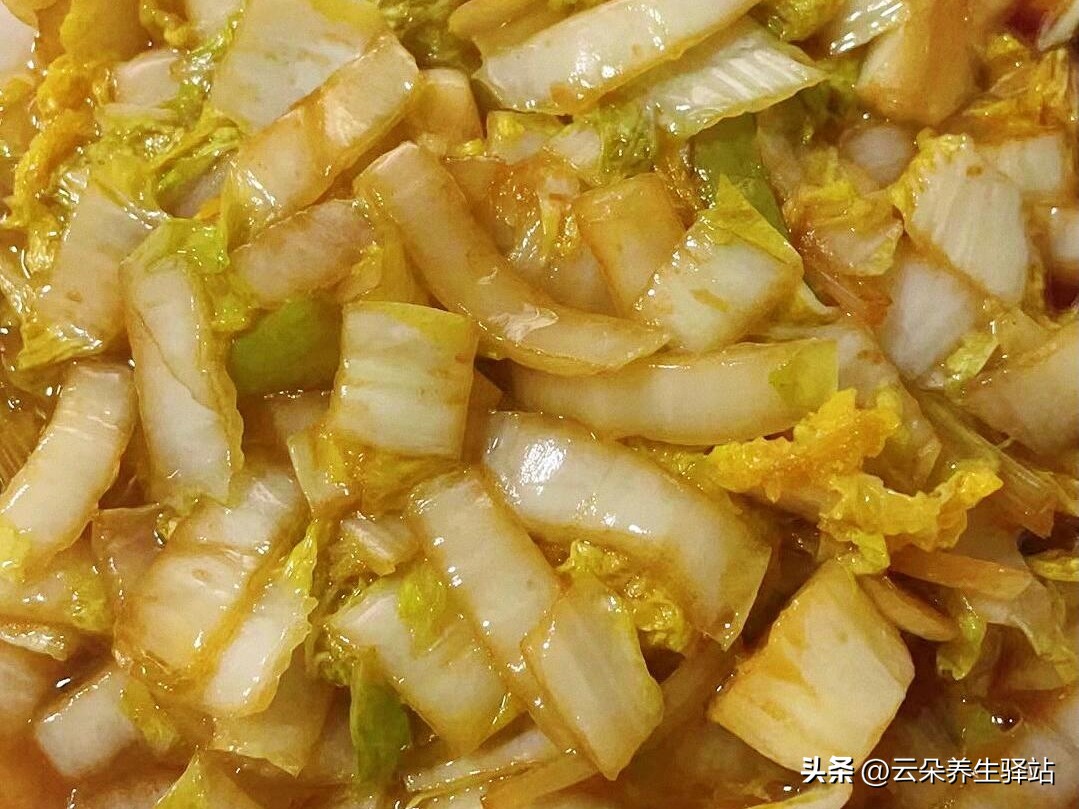 白萝卜排骨汤食谱_秋季润肺食谱_秋天润肺蔬菜