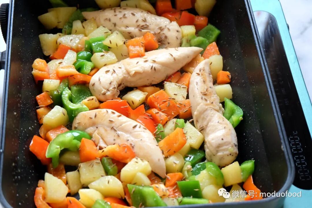 低脂高蛋白食谱_低脂健康鸡肉做法_香煎土豆鸡胸肉食谱