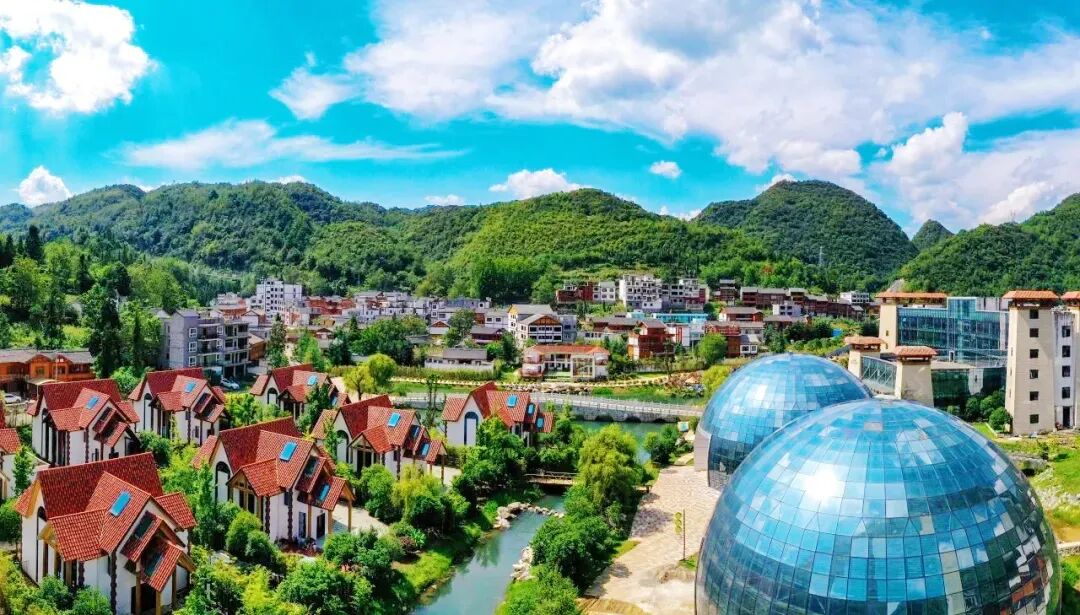 温泉度假推荐_百里杜鹃温泉度假地_濯缨谷氟泉酒店