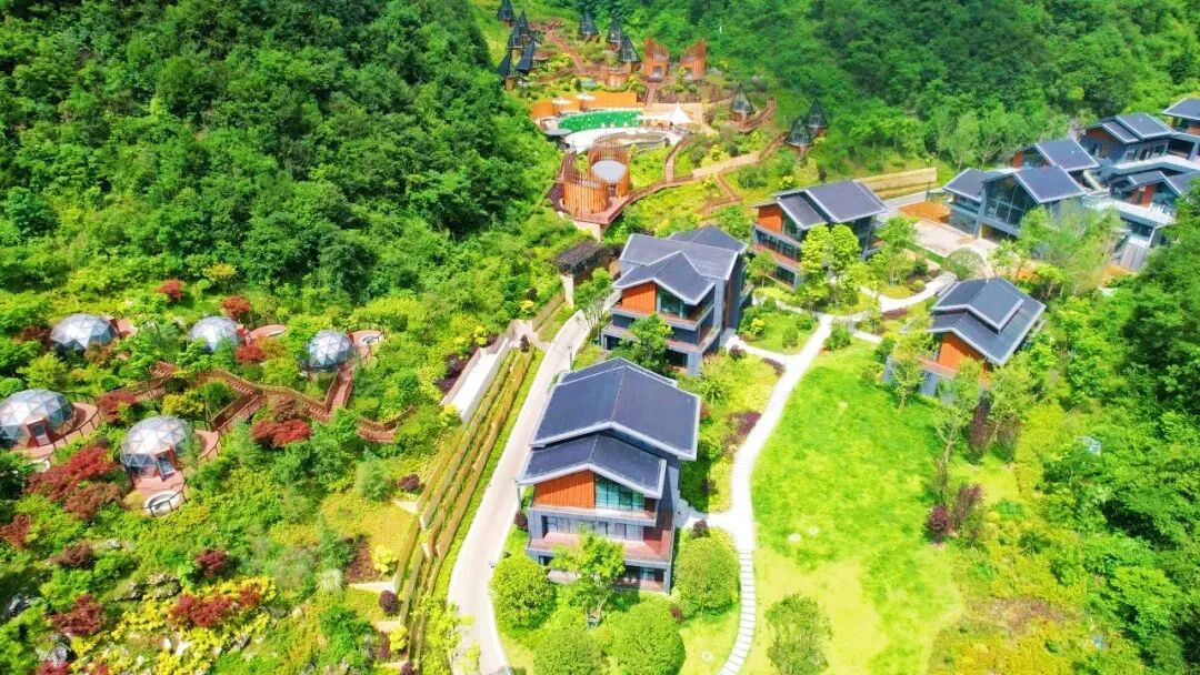 温泉度假推荐_百里杜鹃温泉度假地_濯缨谷氟泉酒店