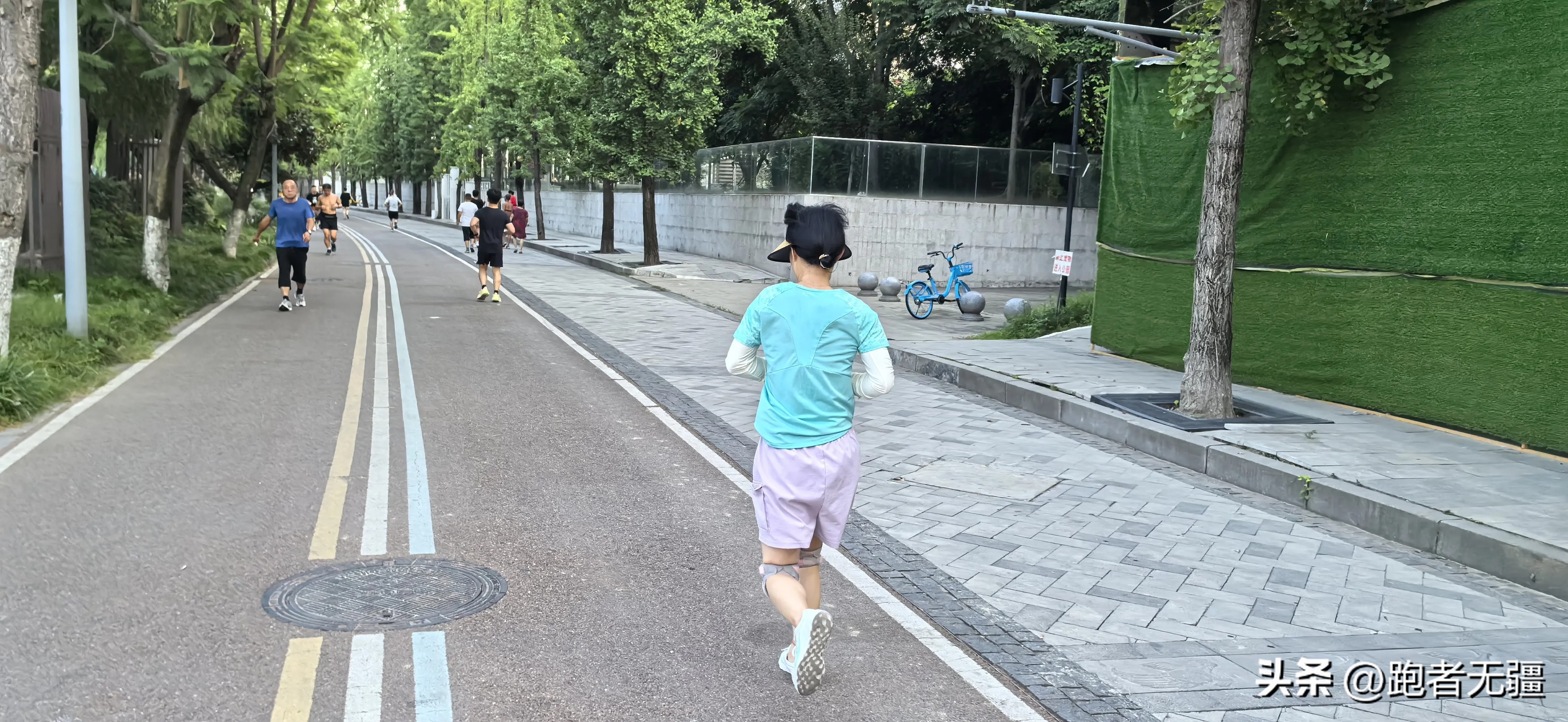 跑后拉伸重要性_跑步热身误区_拉伸热身步骤