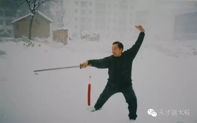 太极拳强身健体功效_太极养生方法_太极拳冬季锻炼注意事项