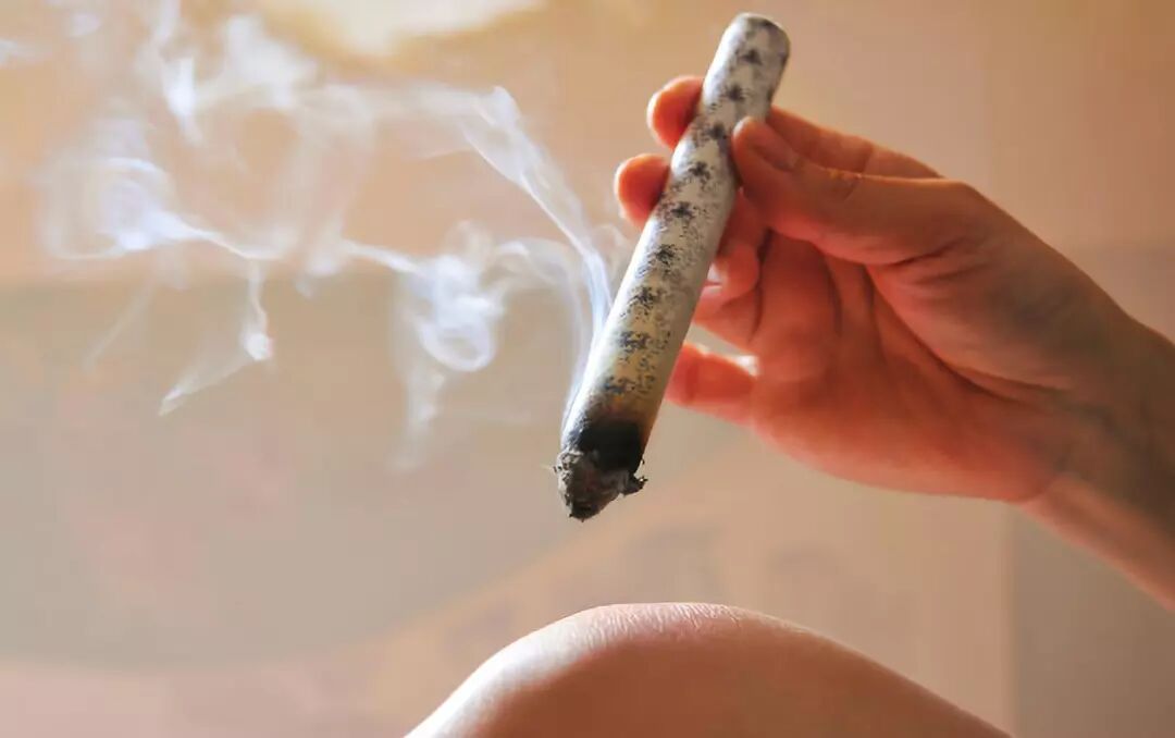 艾灸治疗关节性疾病_艾灸适应病症_艾灸适用病症