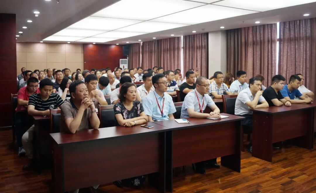 规范商务礼仪 塑造职业形象--银田农贸集团举办商务礼仪专题培训 | 星尘资源网