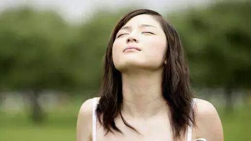 蜂蜜功效与作用_蜂蜜真假鉴别_如何鉴别真假蜂蜜