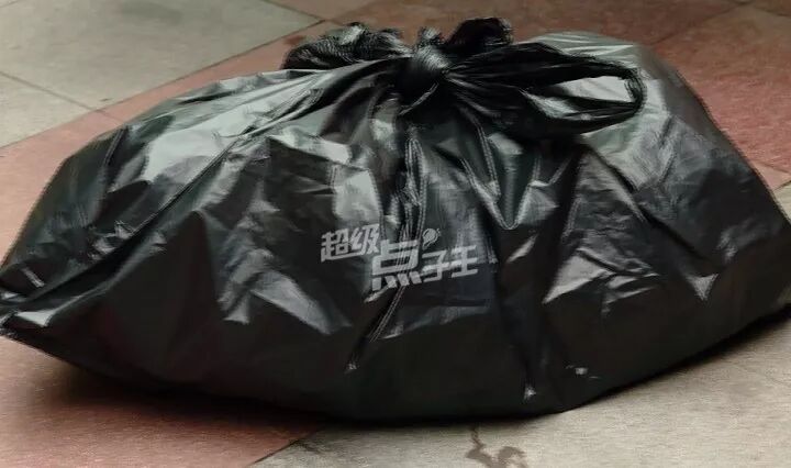 黑塑料袋晒被子效果_晒被子除螨方法_床垫除螨步骤