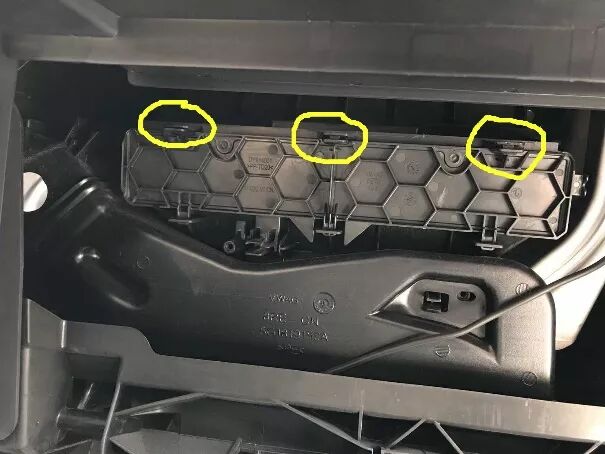 汽车易损件消耗品保质期关注_斯柯达明锐DIY更换空调滤芯和空气滤芯步骤_空调滤芯更换