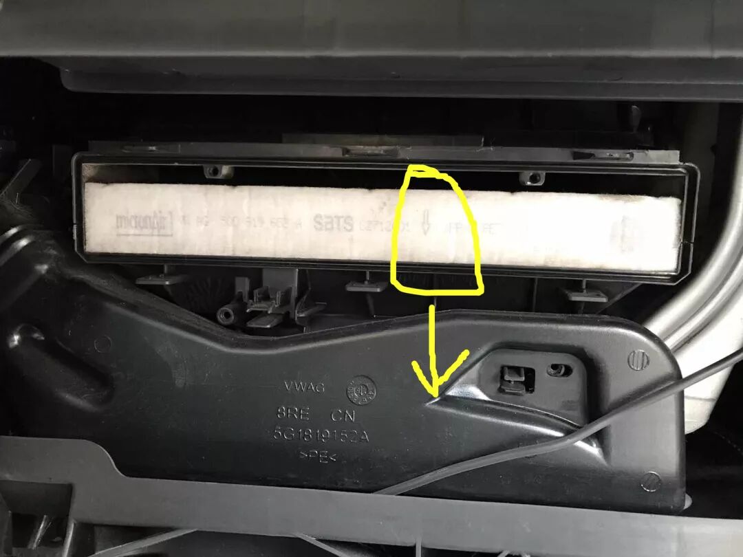空调滤芯更换_汽车易损件消耗品保质期关注_斯柯达明锐DIY更换空调滤芯和空气滤芯步骤