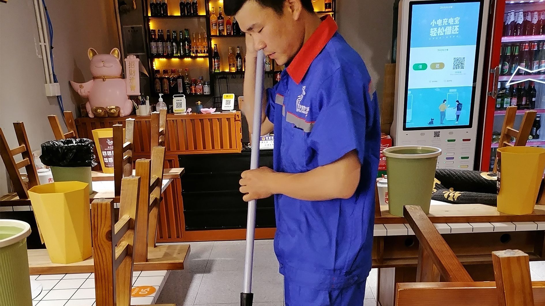 地面防滑处理_瓷砖地面防滑处理_地面防滑剂施工方法