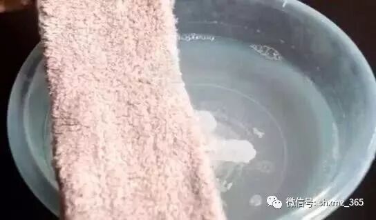 天花板清洁技巧_厨房天花板油渍清理_厨房天花板去油渍妙招