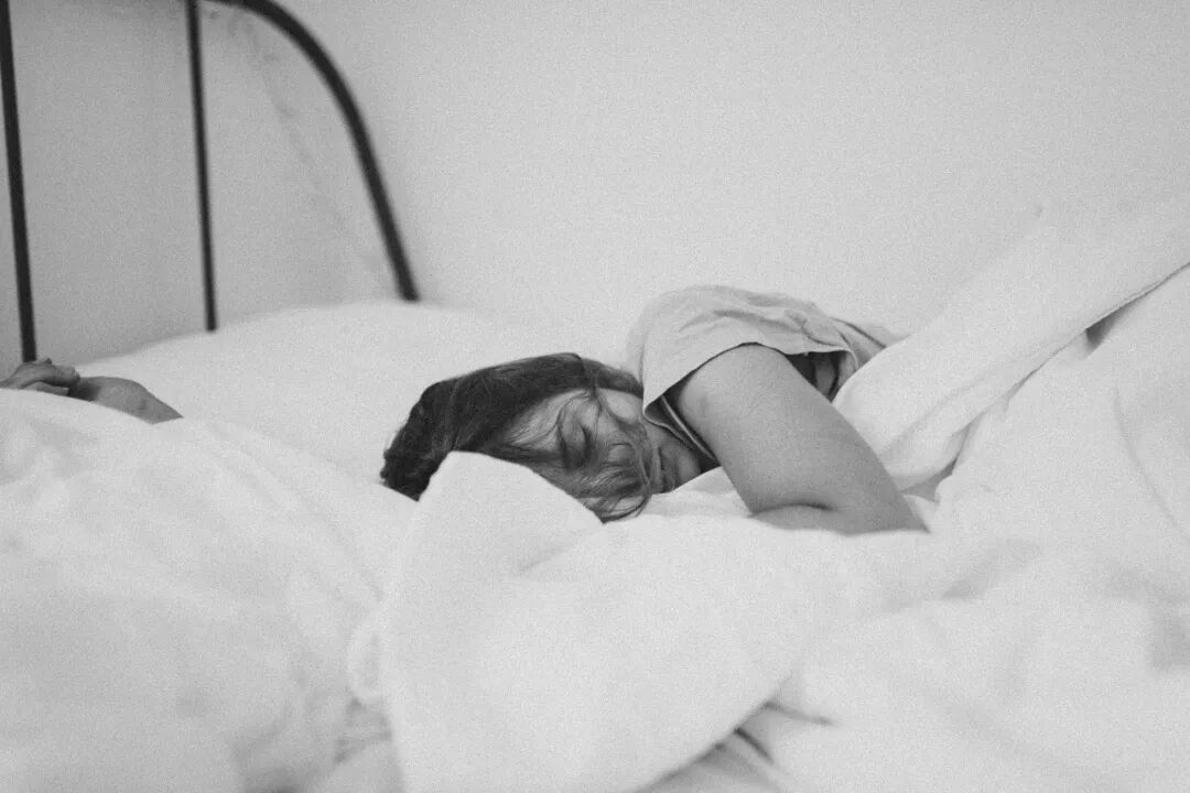 非快速动眼期与快速动眼期_睡眠周期规律_睡眠周期阶段划分