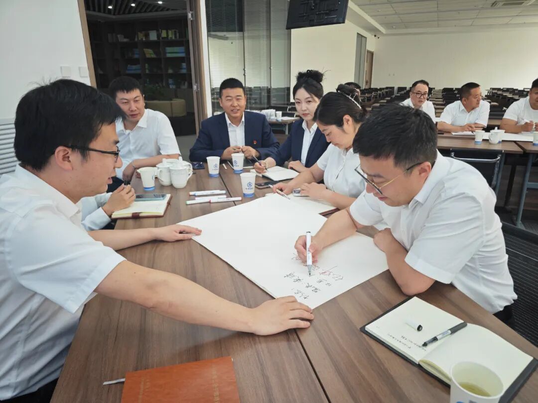 职场礼仪规范培训_职场礼仪规范_ACI注册国际高级礼仪培训师
