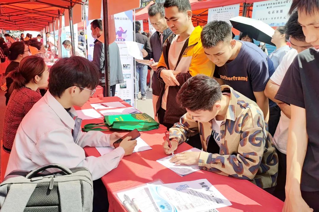 民营企业求职_南宁市中小微企业就业服务_南宁市2023年民营企业服务月活动