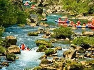 神秘嘉宾做客直播间送漂流门票_高过河漂流门票直播活动_高过河刺激漂