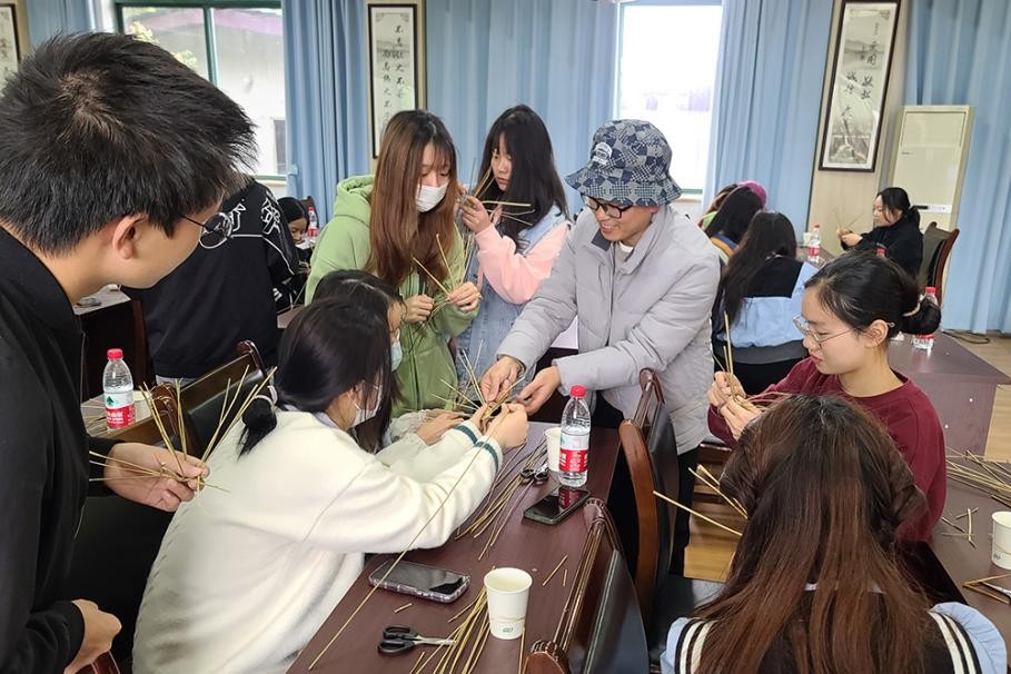 成都手作非遗传承街区_手作体验旅行_东门市井体验活动