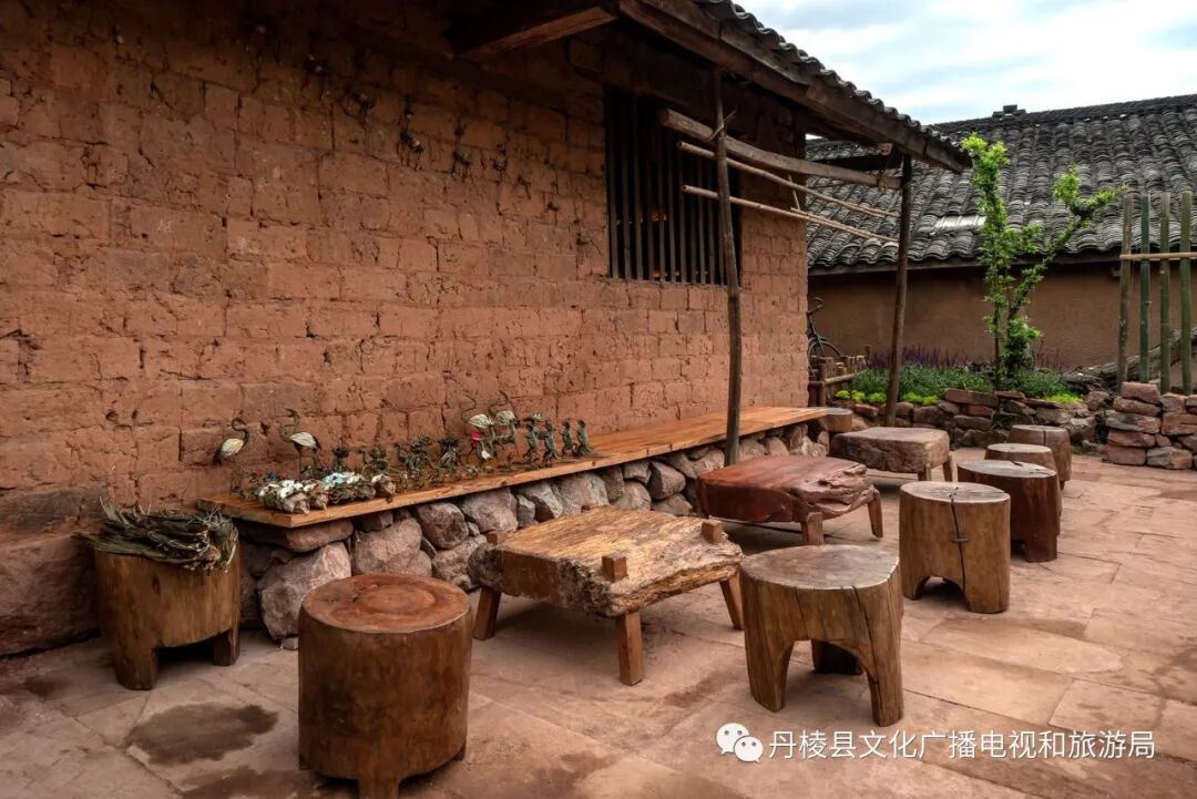 古村民宿山水环绕_山村民宿预订_粉墙黛瓦原生态民宿