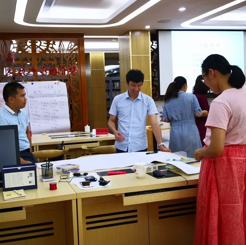 青年干警公众表达能力提升_公众表达训练_崇检青研班PTT公众表达能力训练