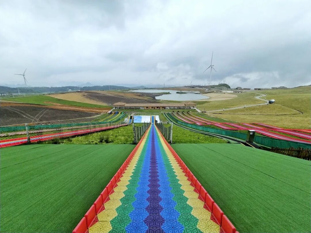 龙里油画大草原蒙古包住宿_贵阳周边游_龙里油画大草原观光缆车