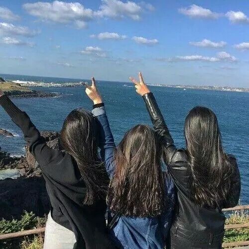 闺蜜出游攻略_5秒搞定旅游合照_旅游合照姿势