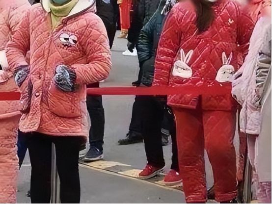 睡衣材质选择_农村睡衣风为什么受欢迎_农村保暖睡衣选购指南
