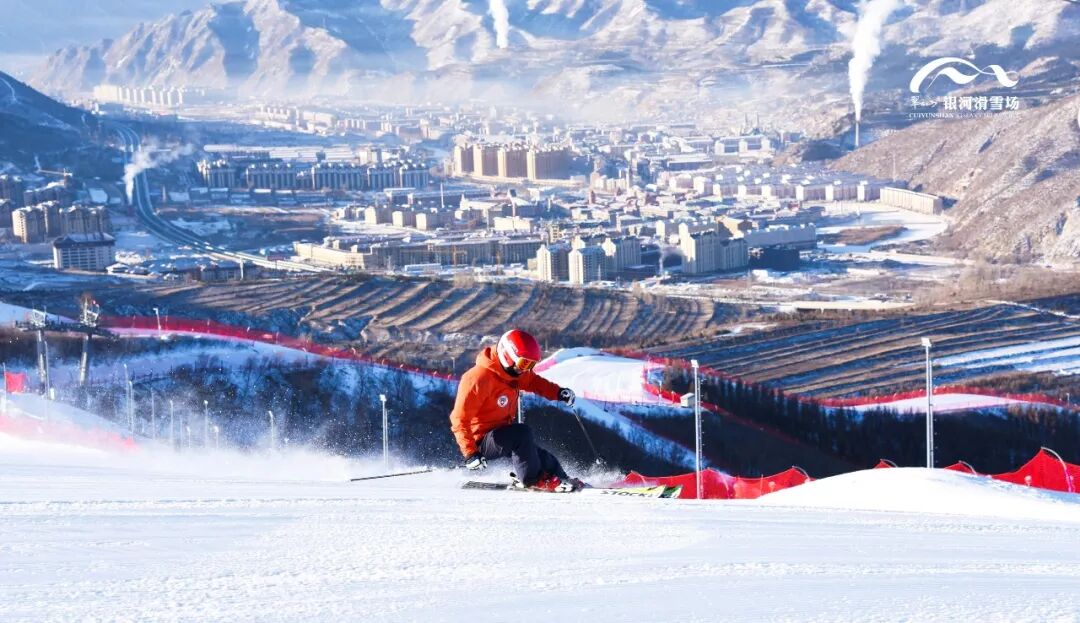北京滑雪场攻略_北京滑雪场地推荐_滑雪场地选择