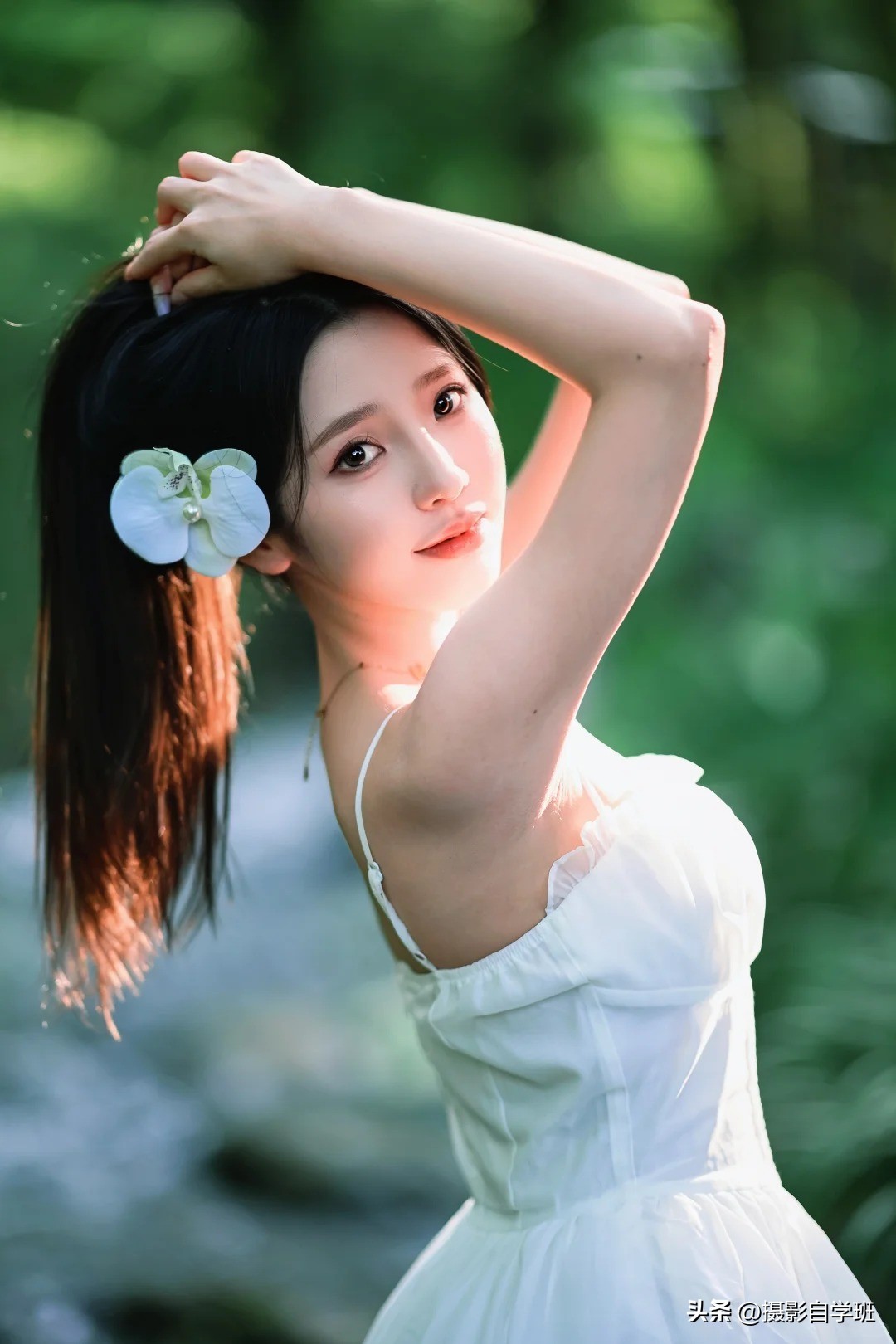 溯溪拍照技巧大全_夏日户外溯溪摄影姿势_溯溪安全指南